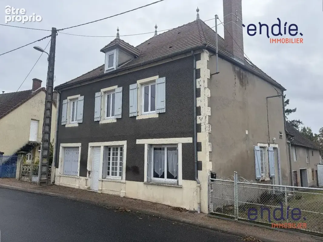 Maison à MONETAY-SUR-LOIRE