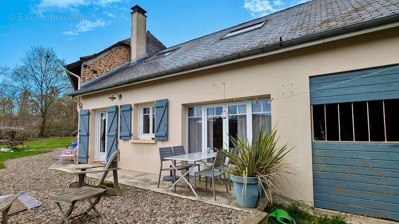 Maison à PONSON-DESSUS