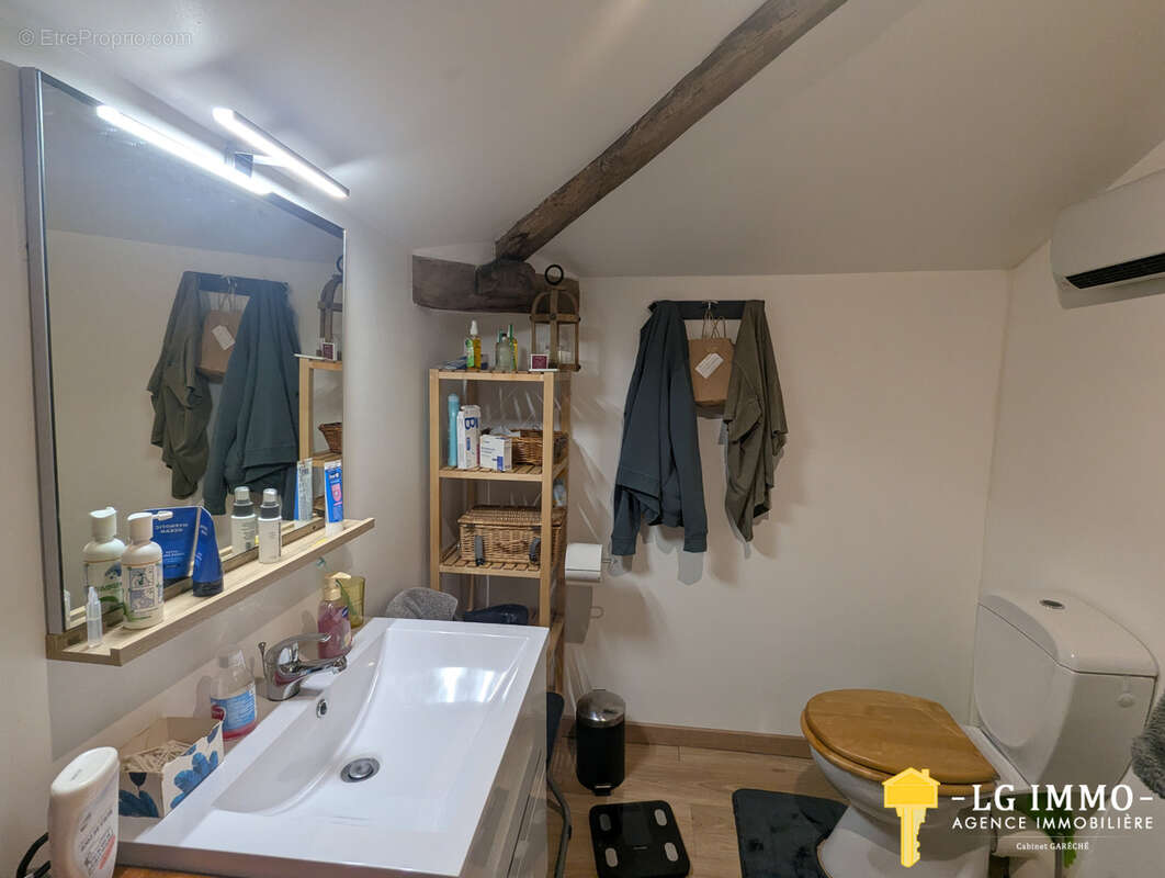 Charmante maison charentaise de 85 m2, 3 chambres, entierement renovee - photo 12