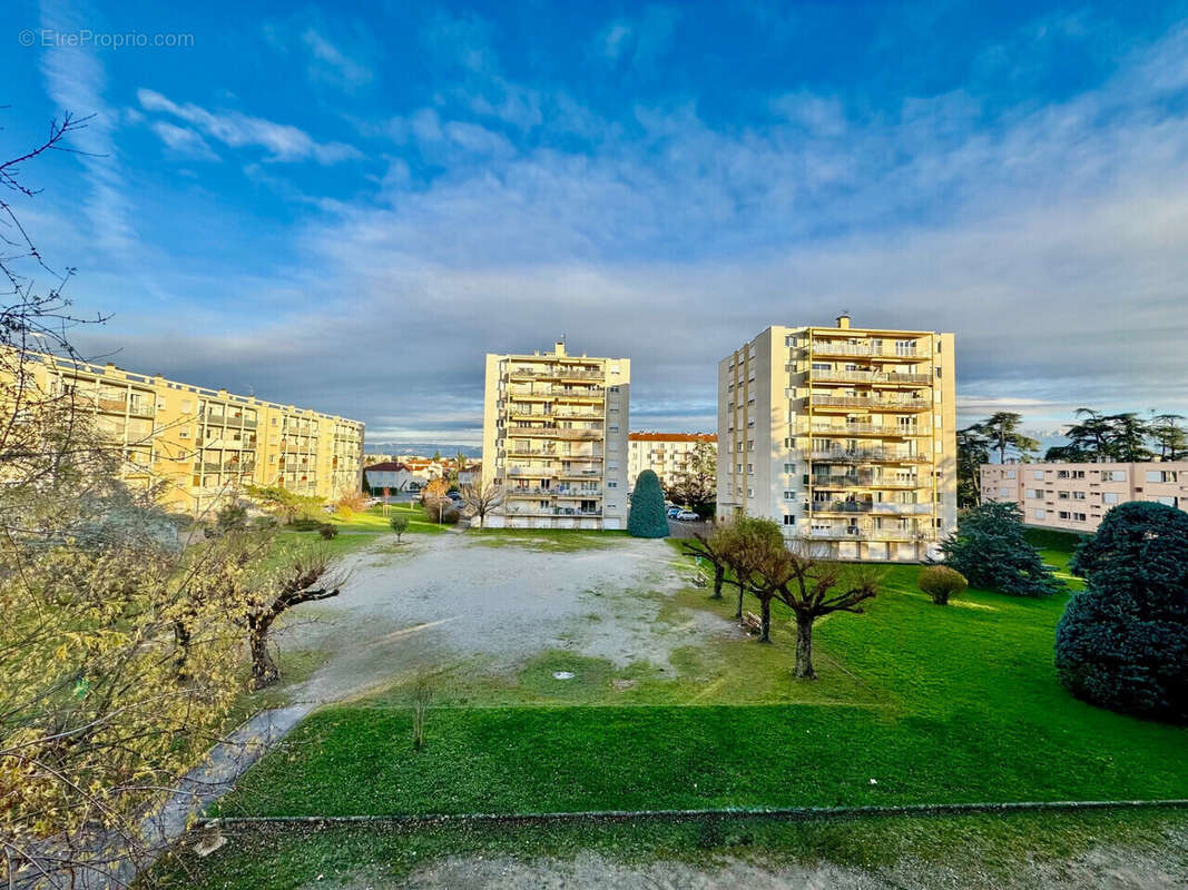 Appartement à ROMANS-SUR-ISERE
