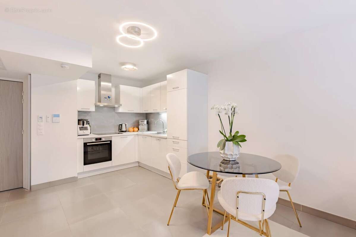 Appartement à BEAUSOLEIL