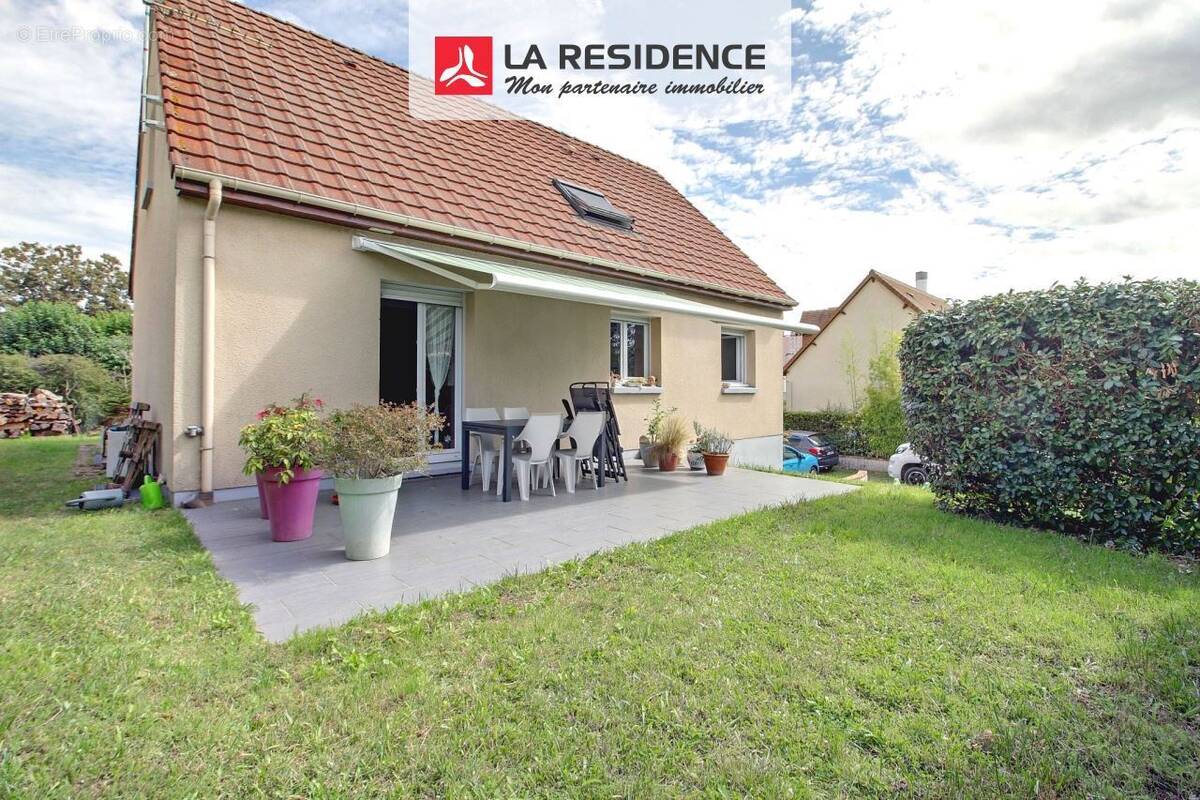 Maison à SAINT-ETIENNE-DU-ROUVRAY