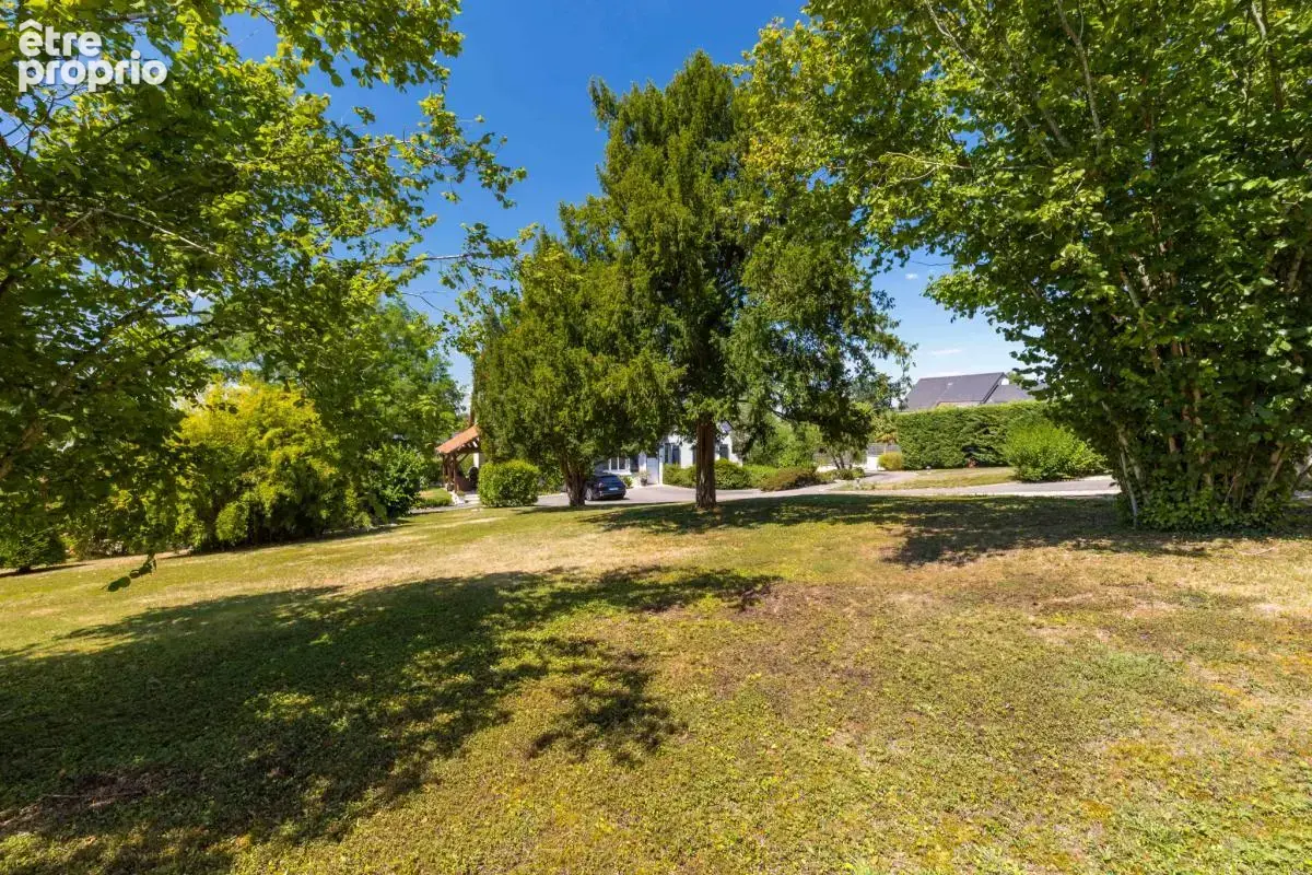 Demeure de caractère avec parc paysager, piscine et prestati - photo 5