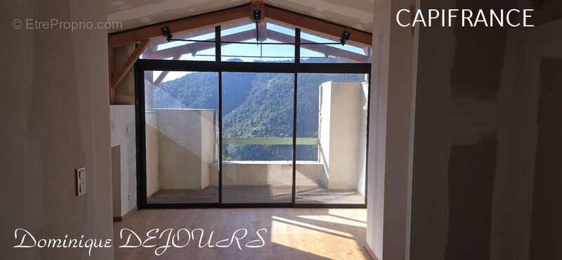 Maison à SAINT-MAURICE-EN-CHALENCON