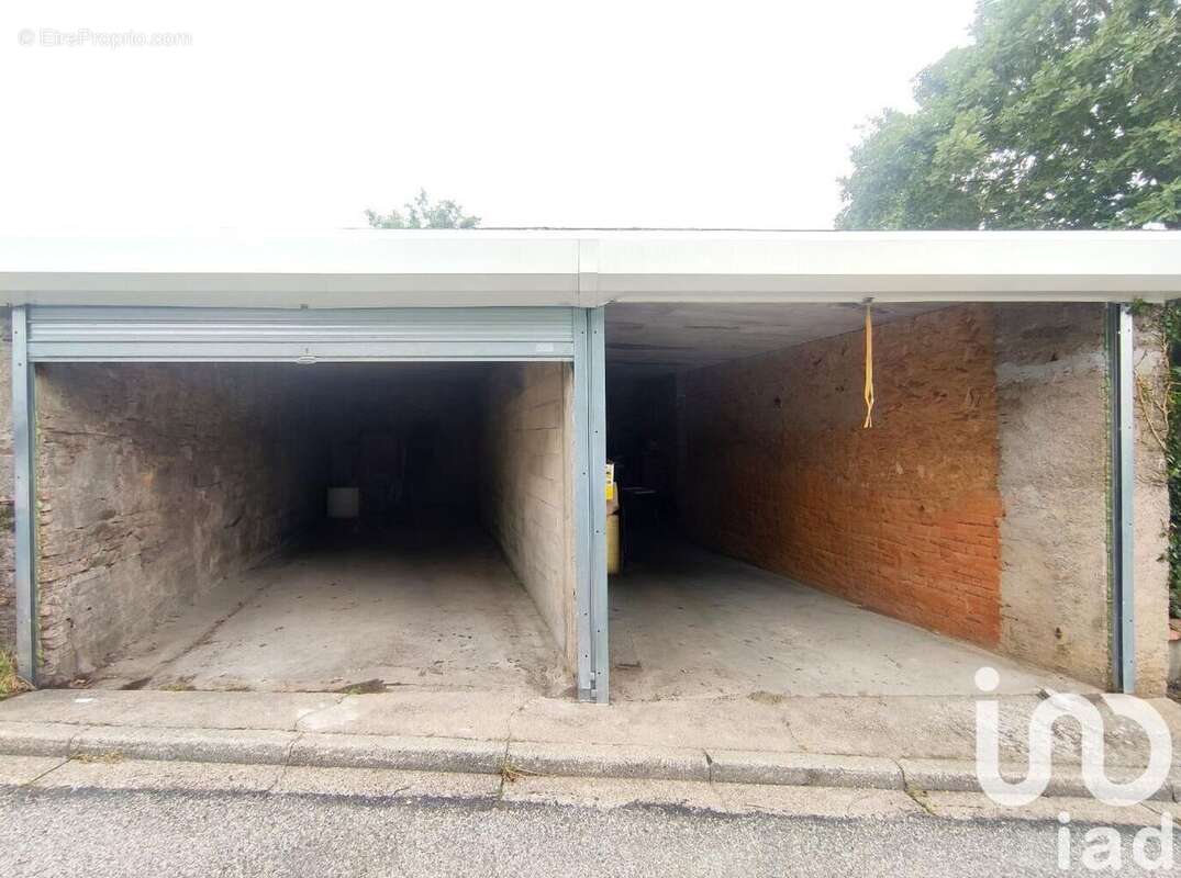 Photo 2 - Parking à SAINT-BENOIT-DE-CARMAUX