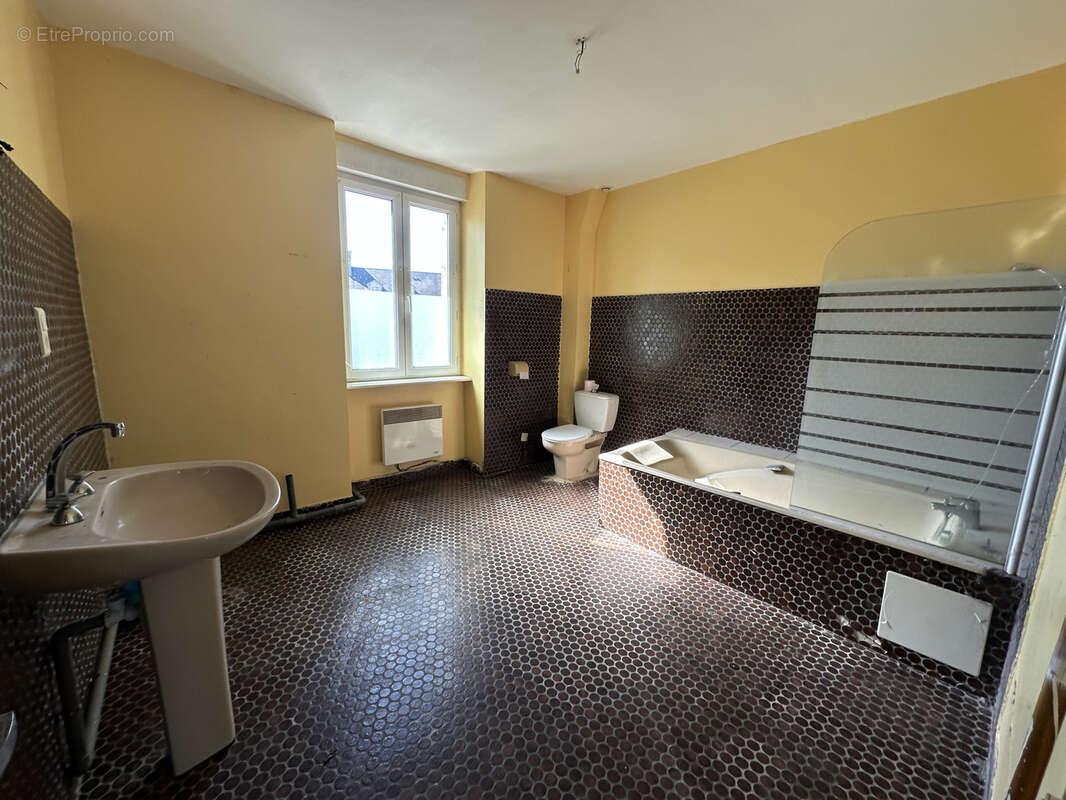 Maison à REFFUVEILLE