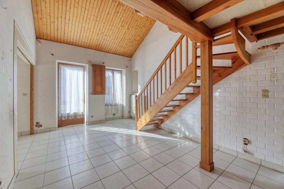 Maison à LES HERBIERS