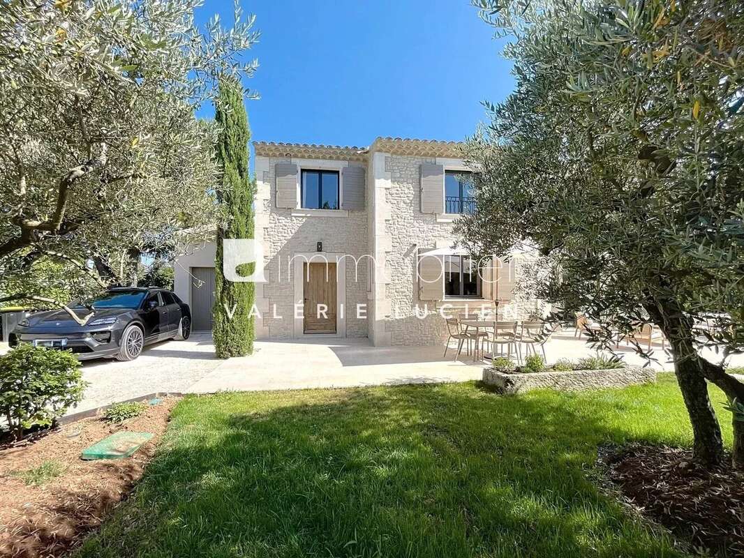 Maison à EYGALIERES