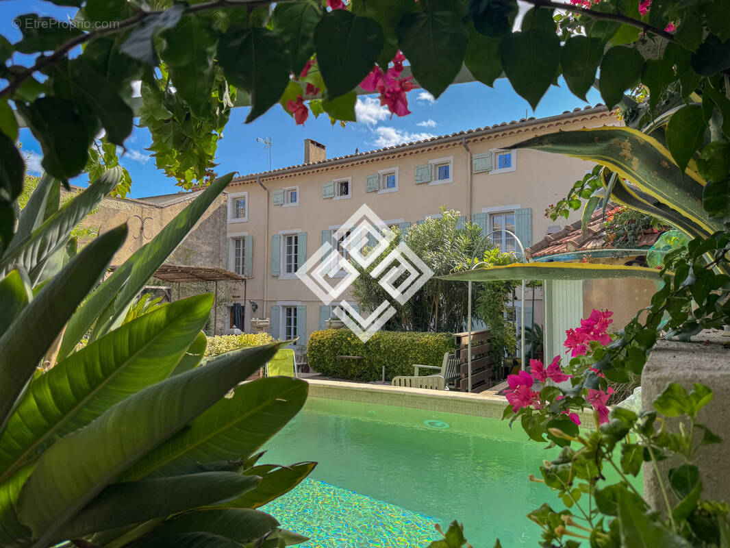 Maison de Maître restaurée avec élégance avec piscine - photo 2