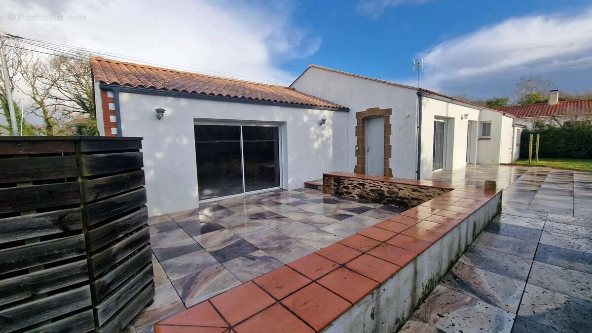 Maison à BOIS-DE-CENE