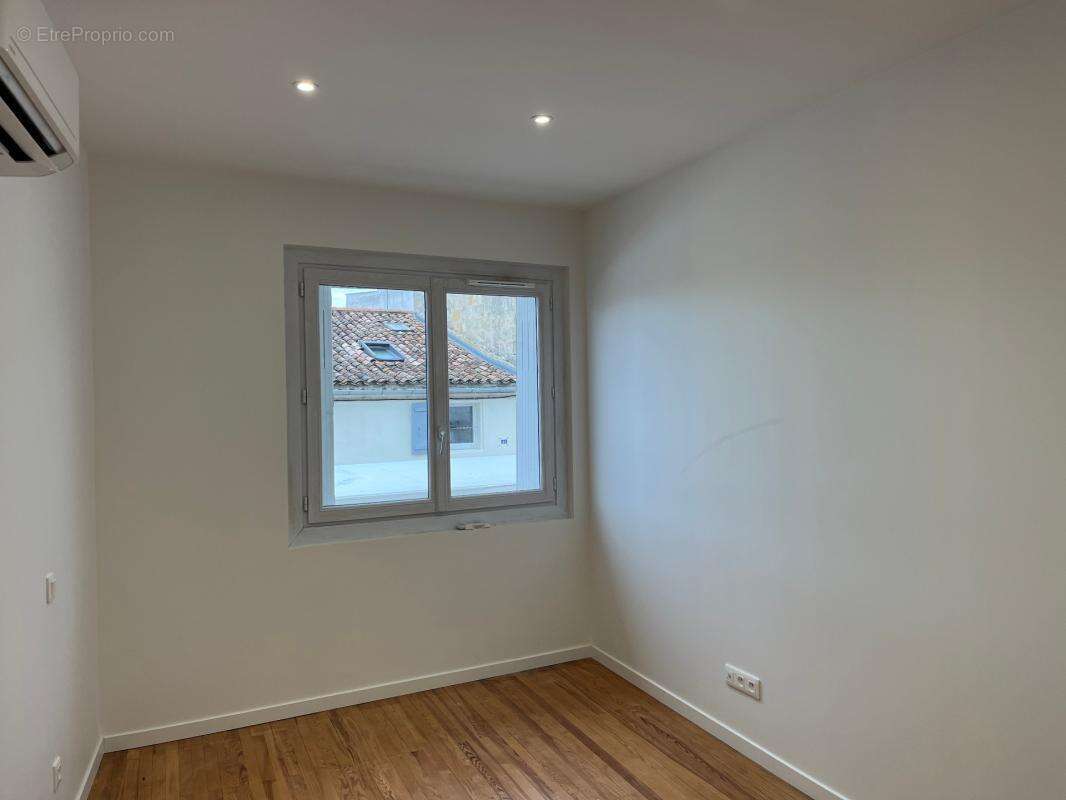 Maison 131 m² rénovée en 2024 avec dépendances LIBOURNE - photo 15