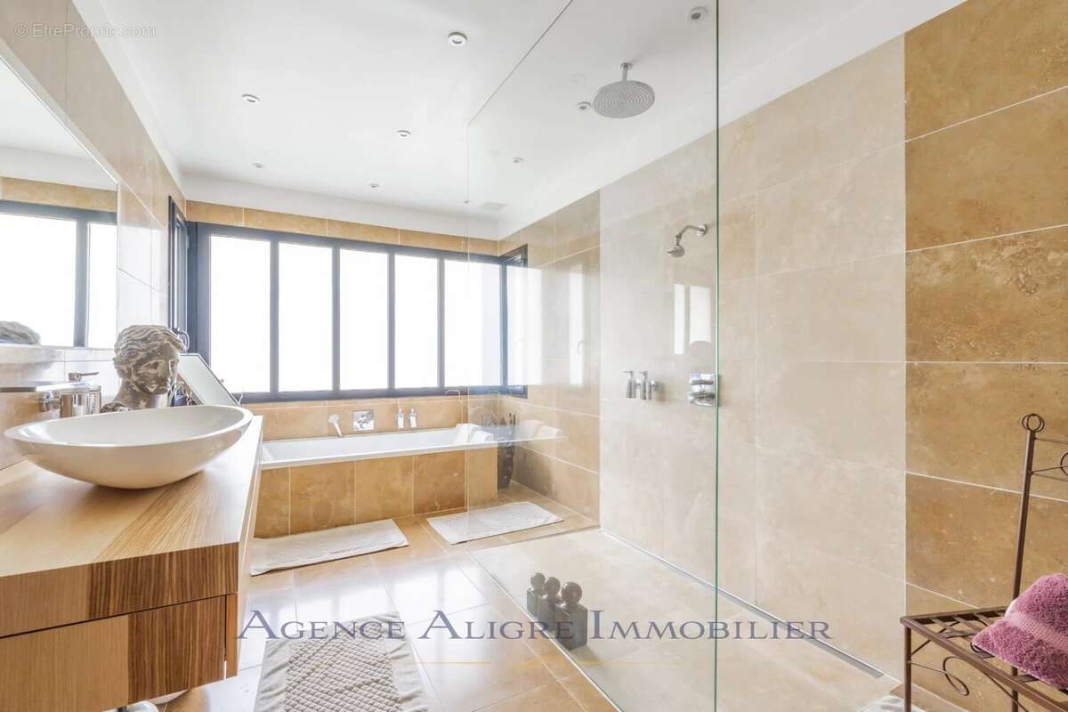 Maison à CROISSY-SUR-SEINE