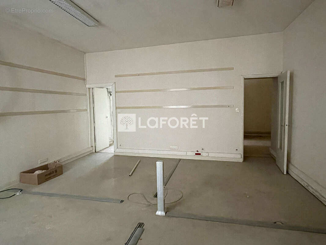 Commerce à LONS-LE-SAUNIER