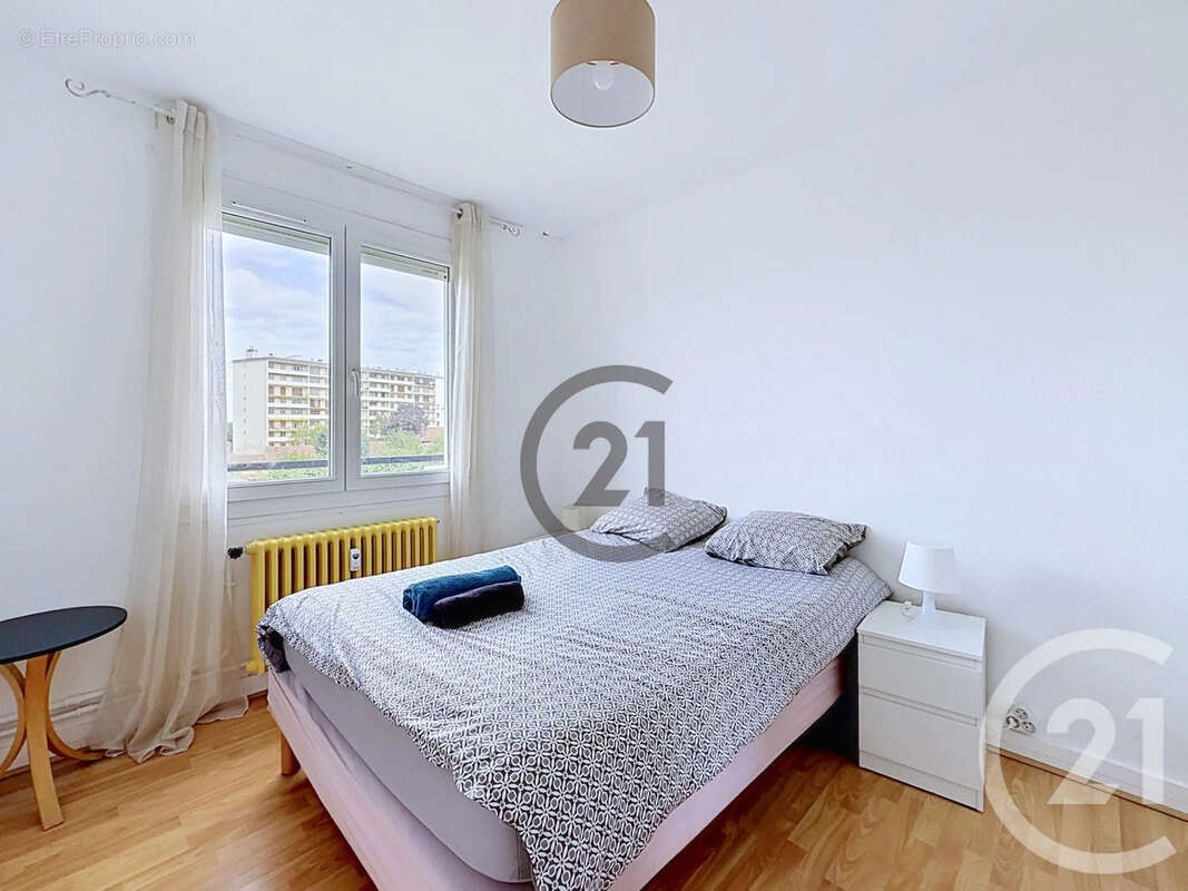 Appartement 76 m² à Troyes  - photo 4
