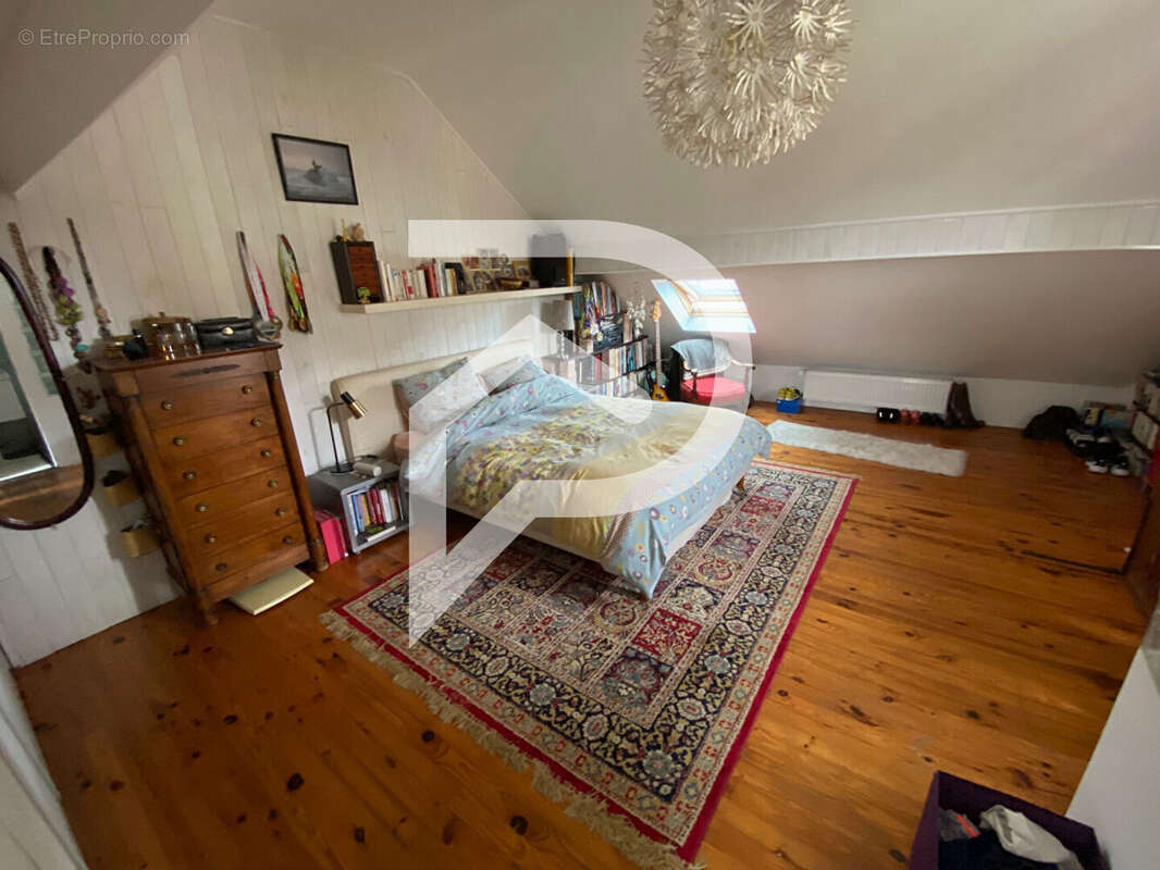 Maison Colombes 7 pièce(s) 135 m2  quartier Petite Garenne - photo 8