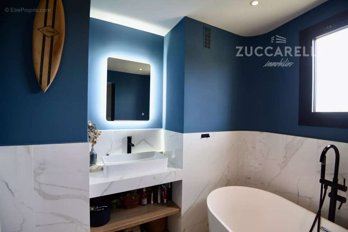 Appartement à LE CANNET