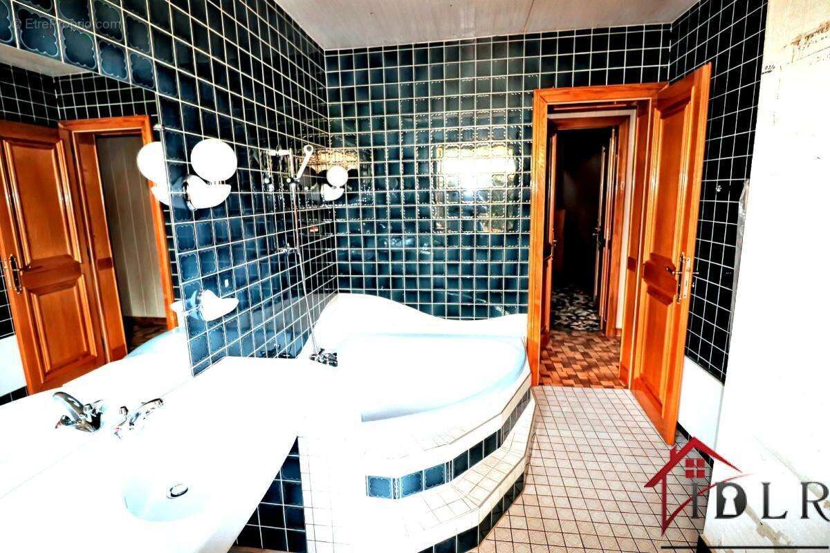 Maison à BROUVELIEURES