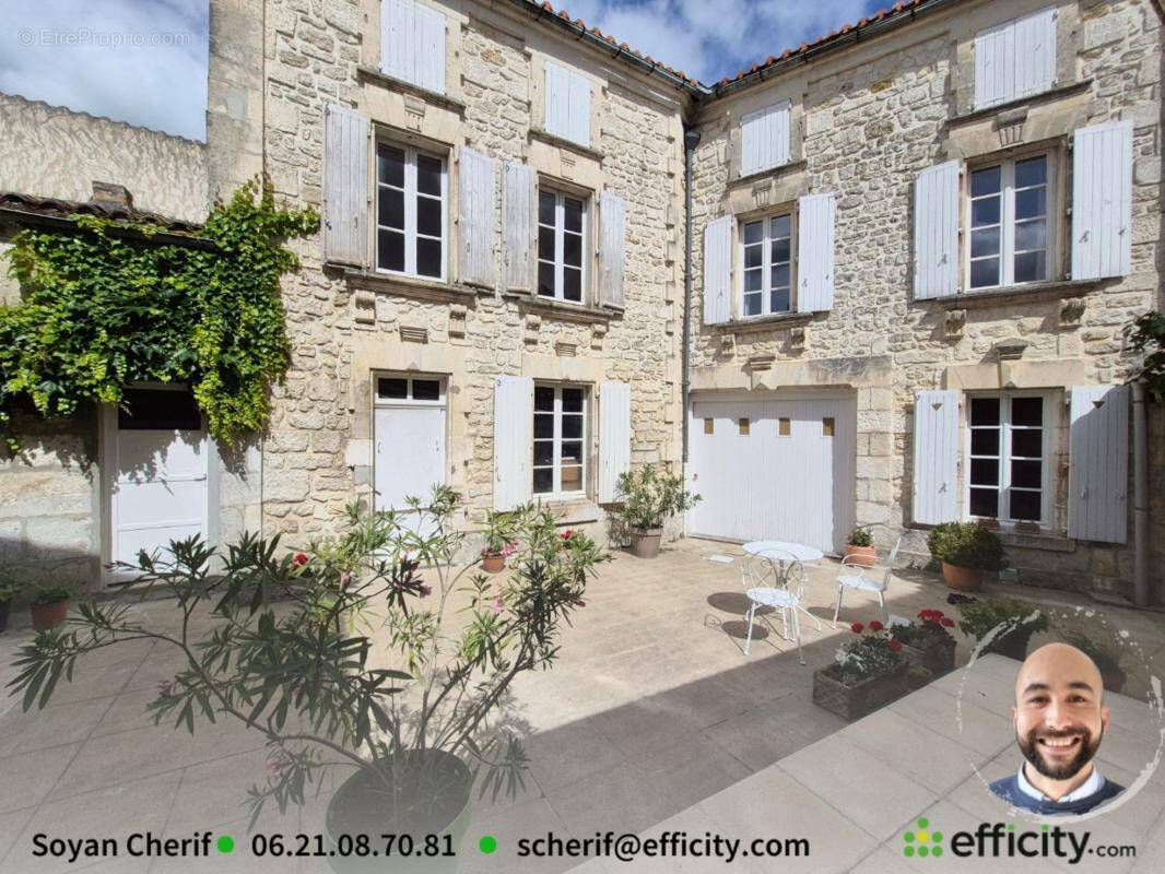 Maison à L'ISLE-D'ESPAGNAC