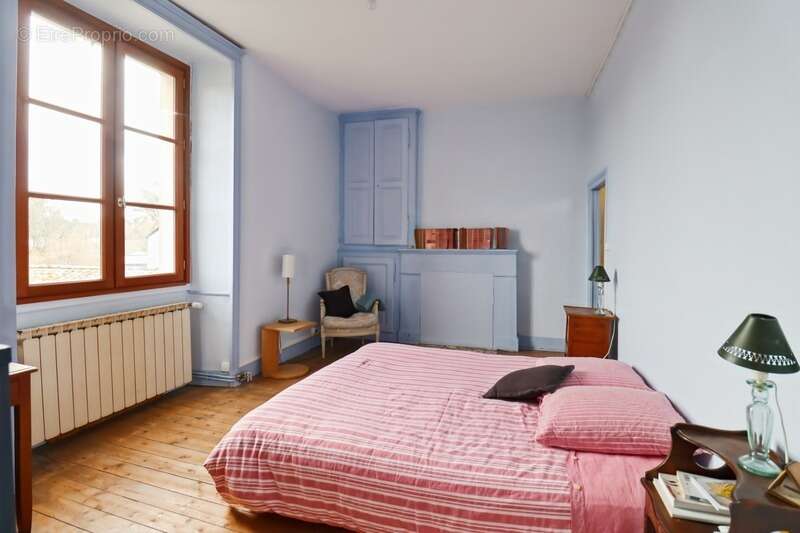 Maison à MAGNAC-LAVAL