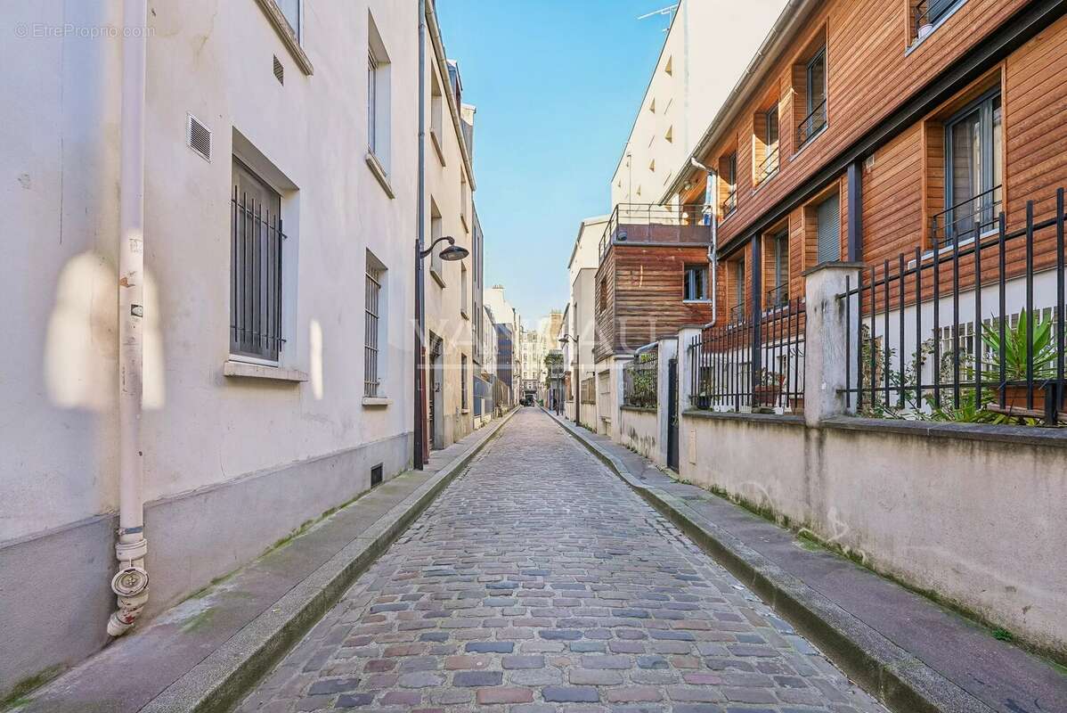 Maison à PARIS-18E