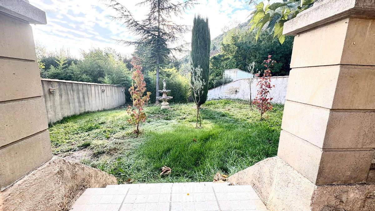 Maison à SAINT-SAVOURNIN