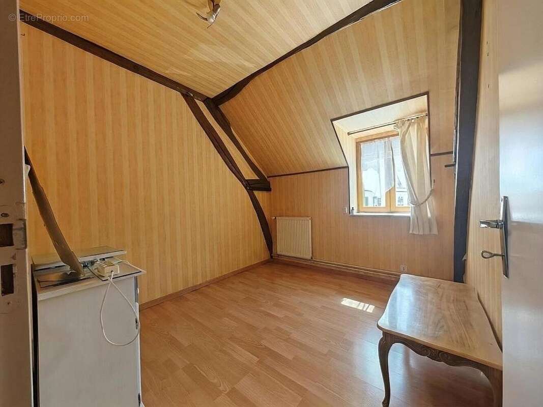 Maison 207 m² à Mont-Saint-Sulpice  - photo 5
