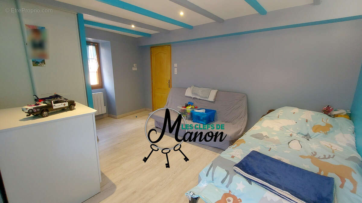 Maison à CHATEAUPONSAC