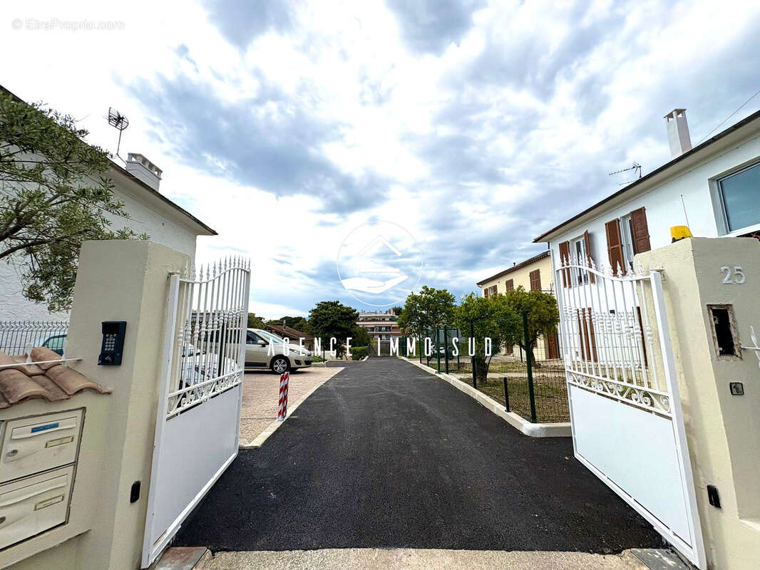 Maison à CAGNES-SUR-MER