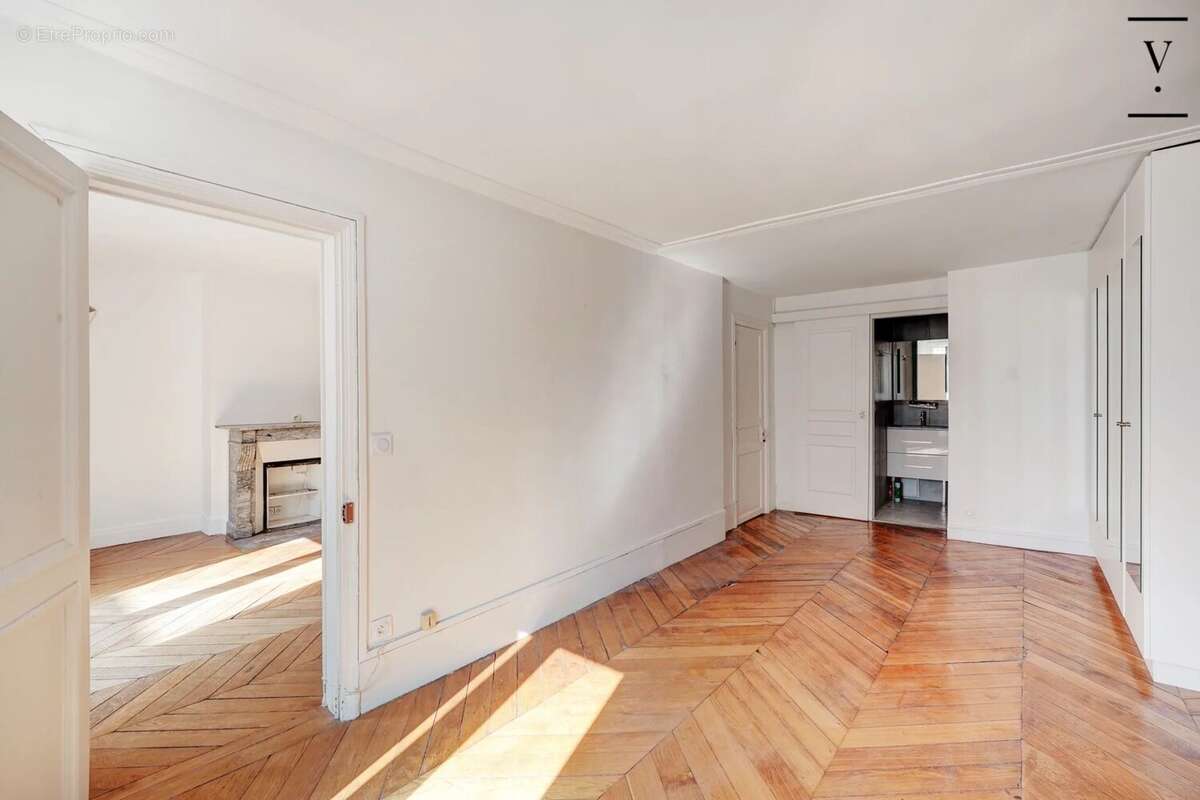 Appartement à PARIS-4E