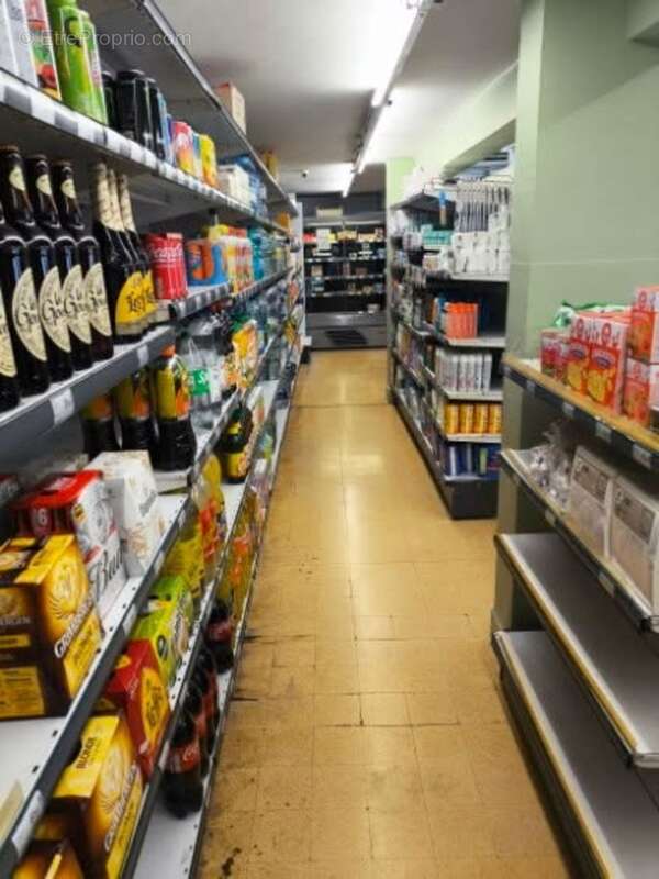 ALES (30) À vendre – Fonds de commerce Épicerie dans un local de 167m² - photo 7