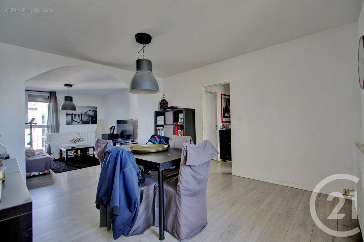Appartement à COLOMIERS