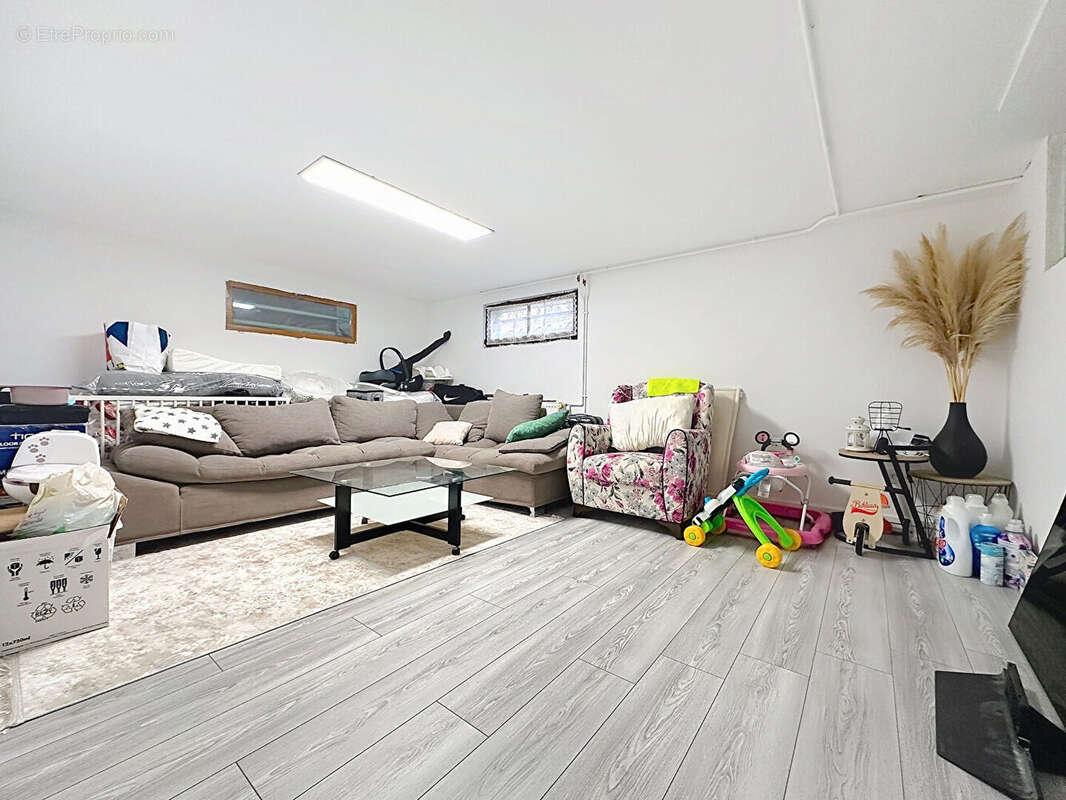 Maison à MAINVILLIERS