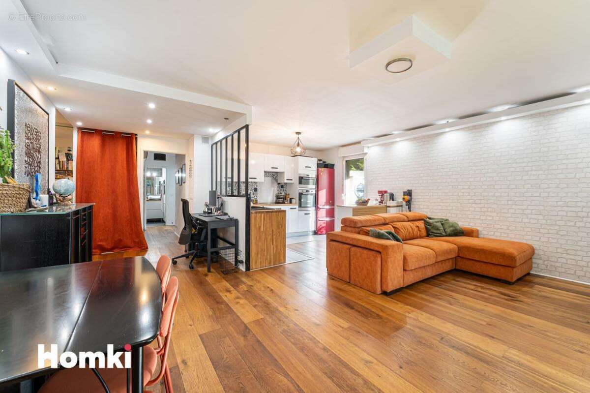 Appartement à MARSEILLE-8E