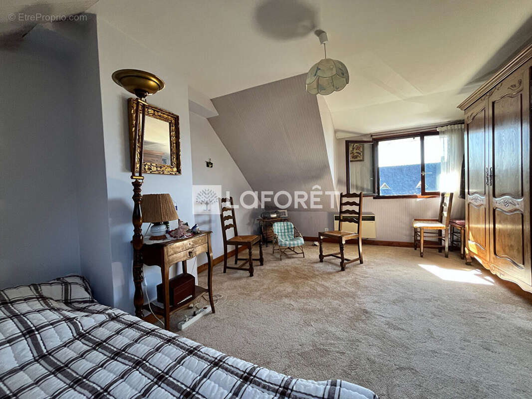 Maison à TREVOU-TREGUIGNEC