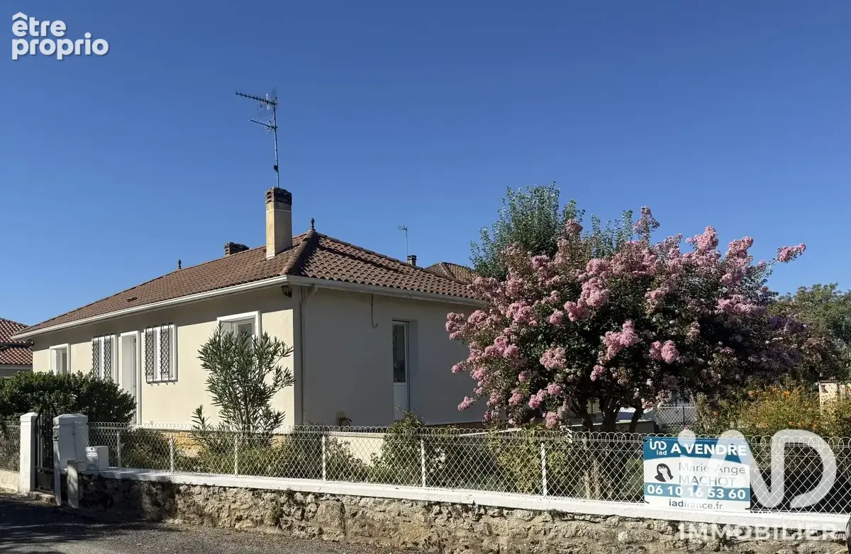 Photo 1 - Maison à VARENNES
