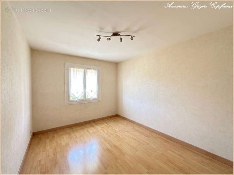 Courville-Sur-Eure - Lancey - maison de plain pied, 90 m², 3 chambres, garage, terrain 492 m² - photo 10