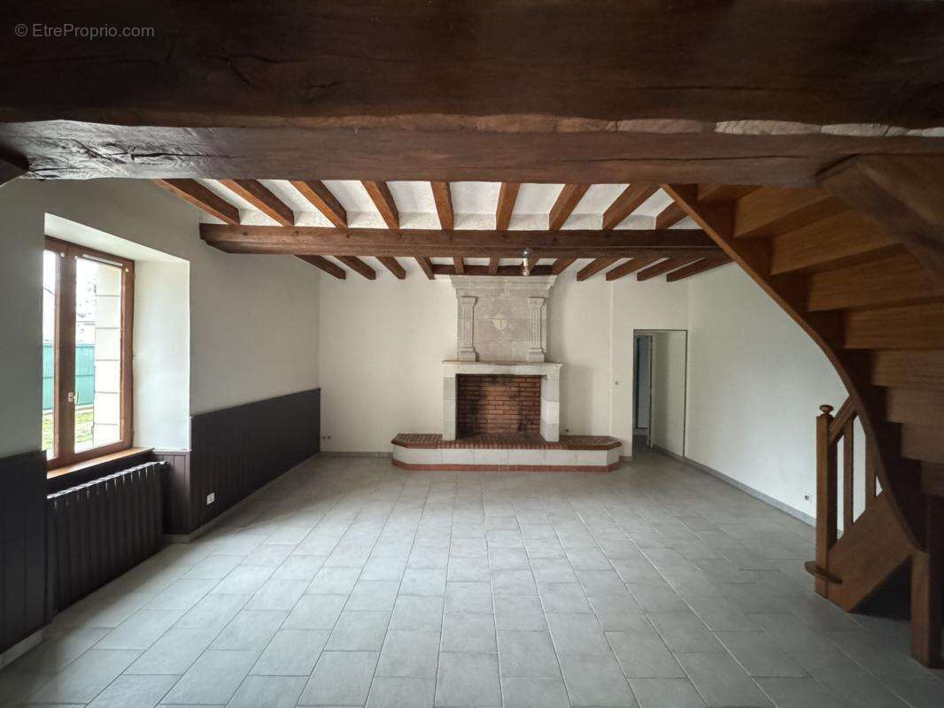 Maison à BEAUFORT-EN-VALLEE