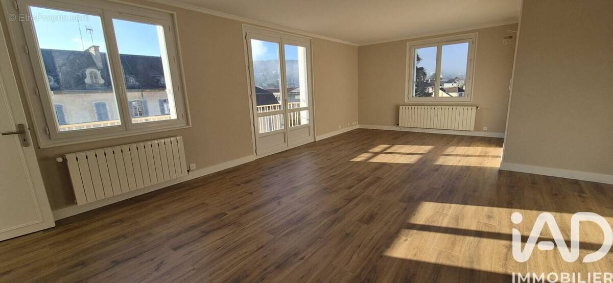 Photo 1 - Appartement à LONS-LE-SAUNIER
