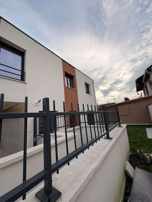 Maison à CLICHY-SOUS-BOIS