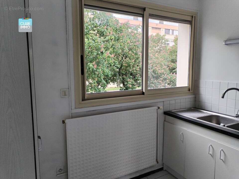 À vendre à Mâcon appartement T4 de 71,06 m² - Appartement à MACON