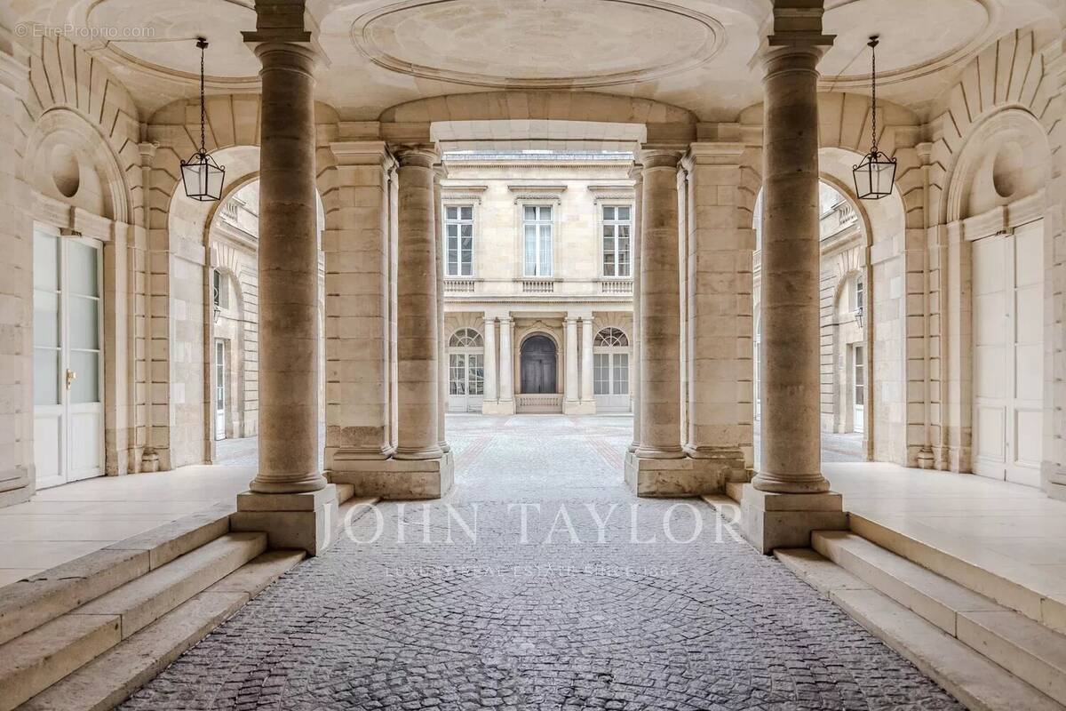 Appartement à BORDEAUX