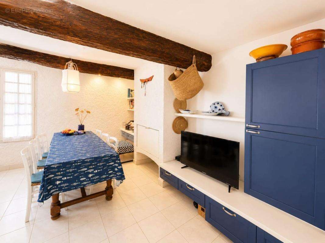 Maison à BOUZIGUES