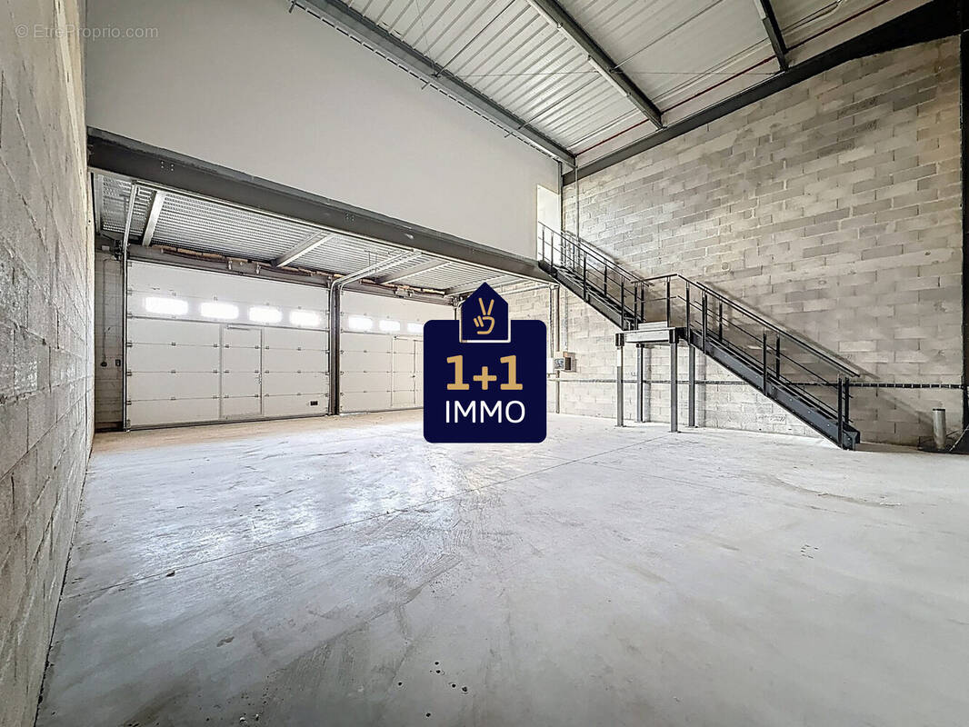 Commerce à ROQUEBRUNE-SUR-ARGENS