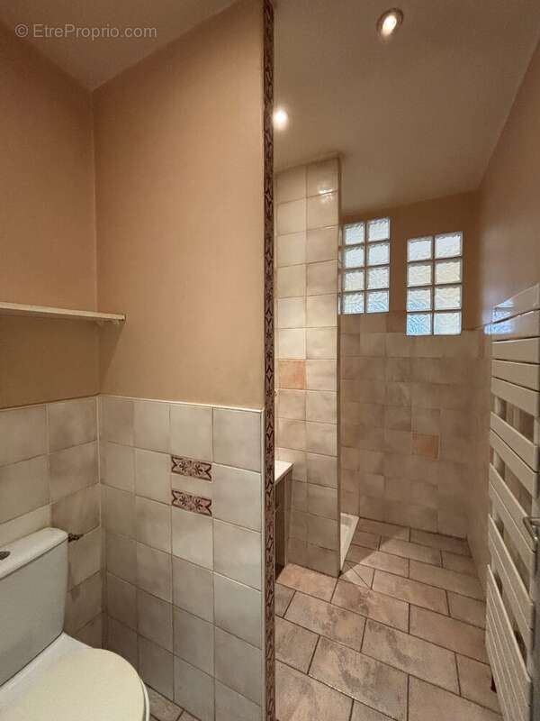 Maison 72 m² à Veyras  - photo 8