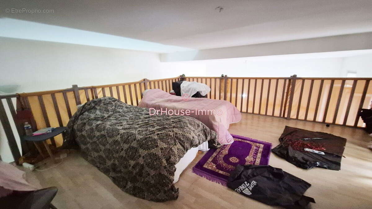Appartement à MARSEILLE-1E