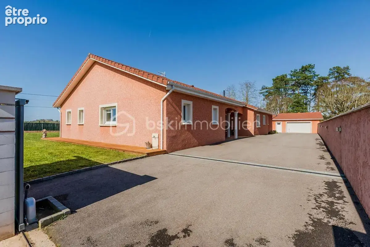 Rare maison plain pied double garage piscine spa et hammam - photo 9