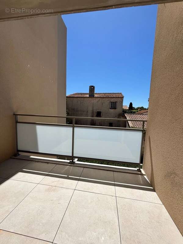 Appartement à SIX-FOURS-LES-PLAGES