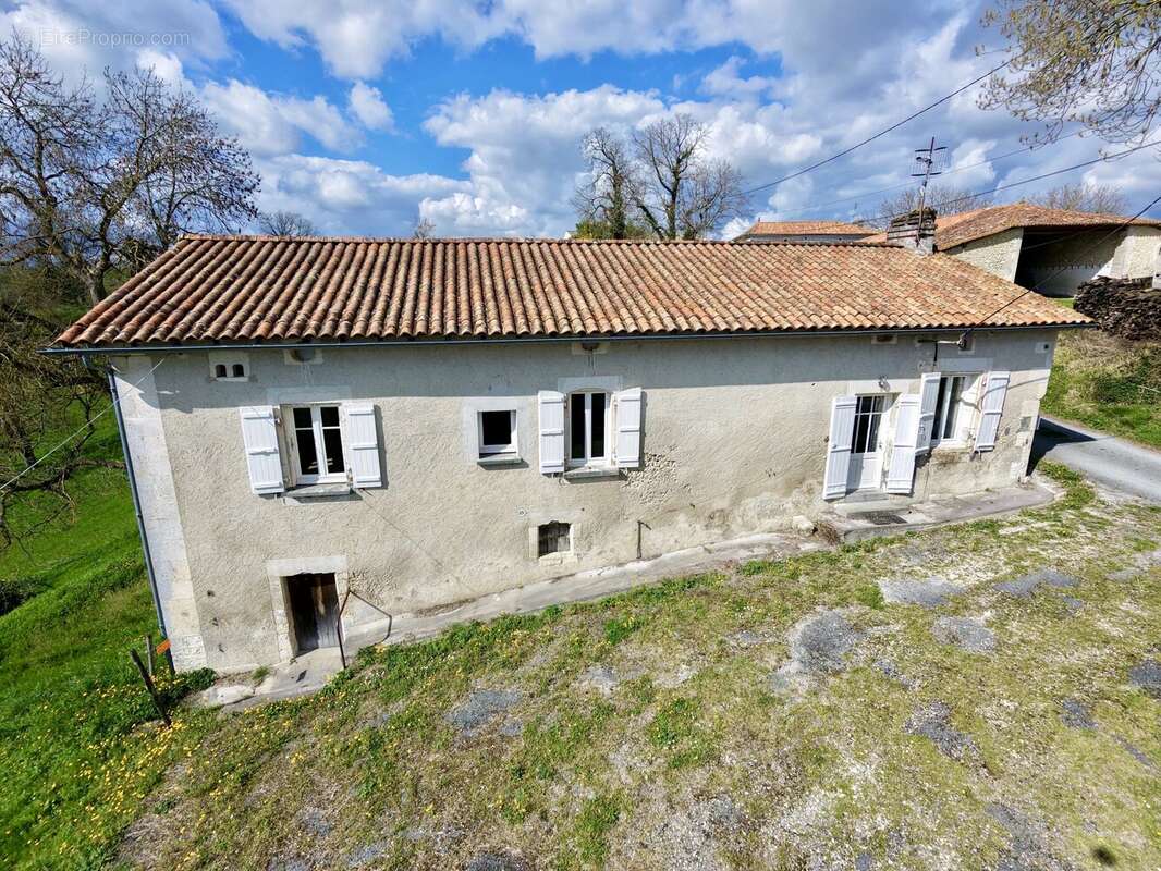 Maison à VERTEILLAC