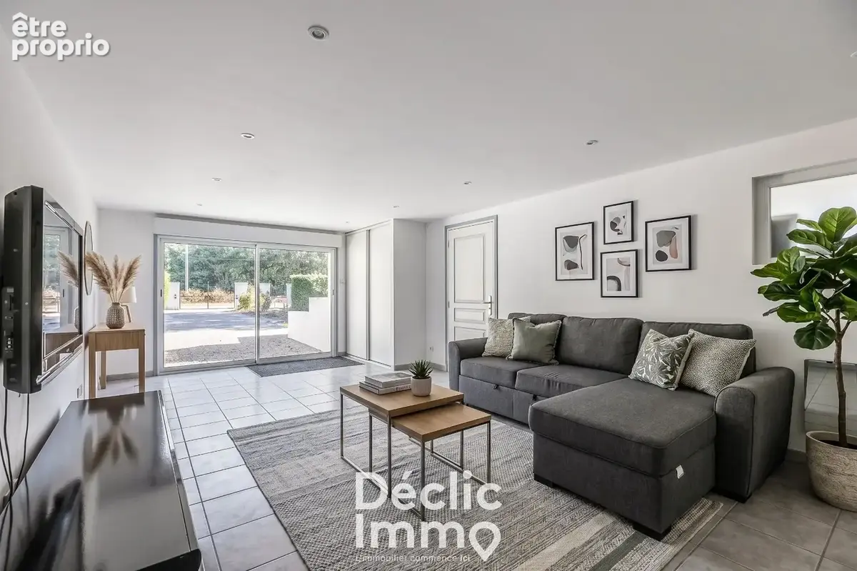 Maison familiale avec piscine et double garage - Saucats - photo 10