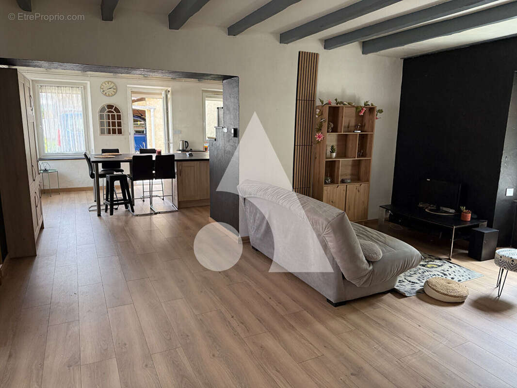 Maison Fesches Le Chatel 7 pièce(s) 170 m2 - photo 6